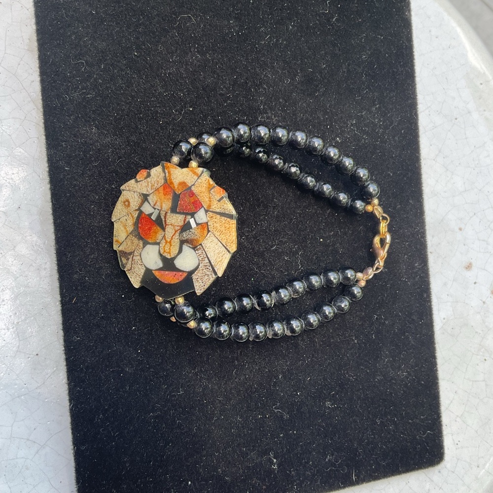 Vintage Lee Sands mosaic Lion Head Beaded Bracelet signed